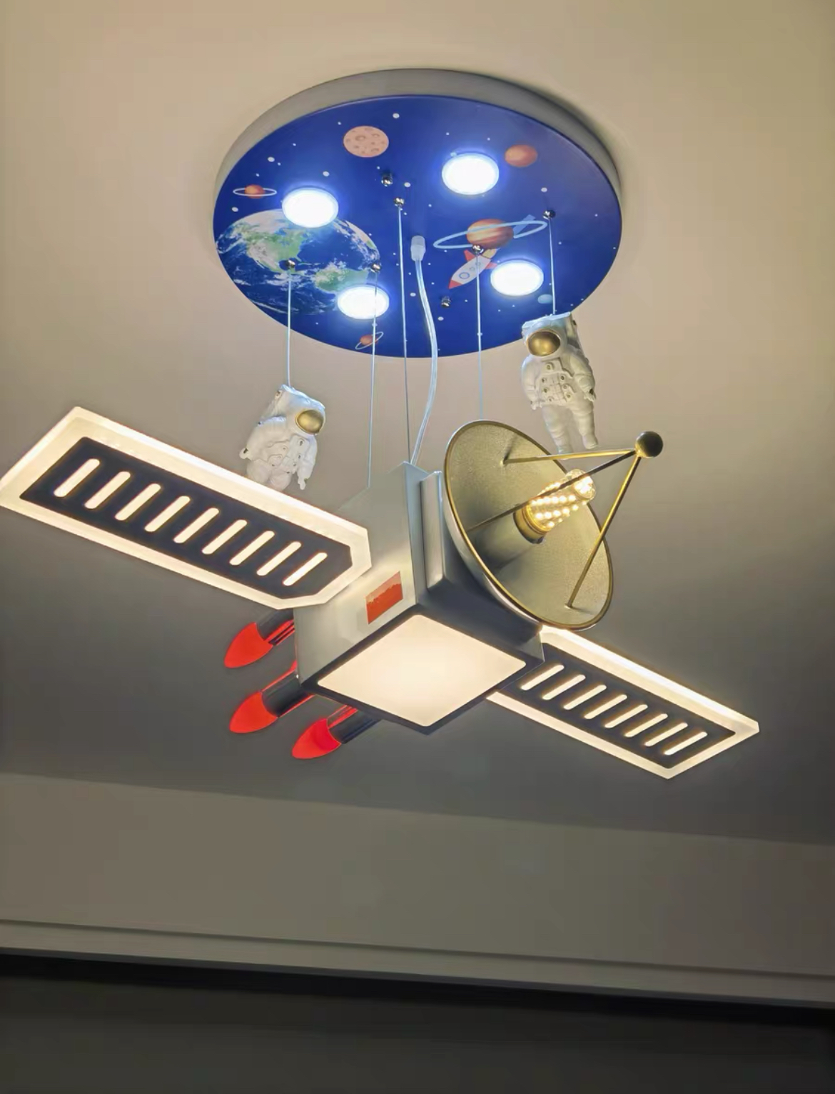 The Astronaut Light photo review