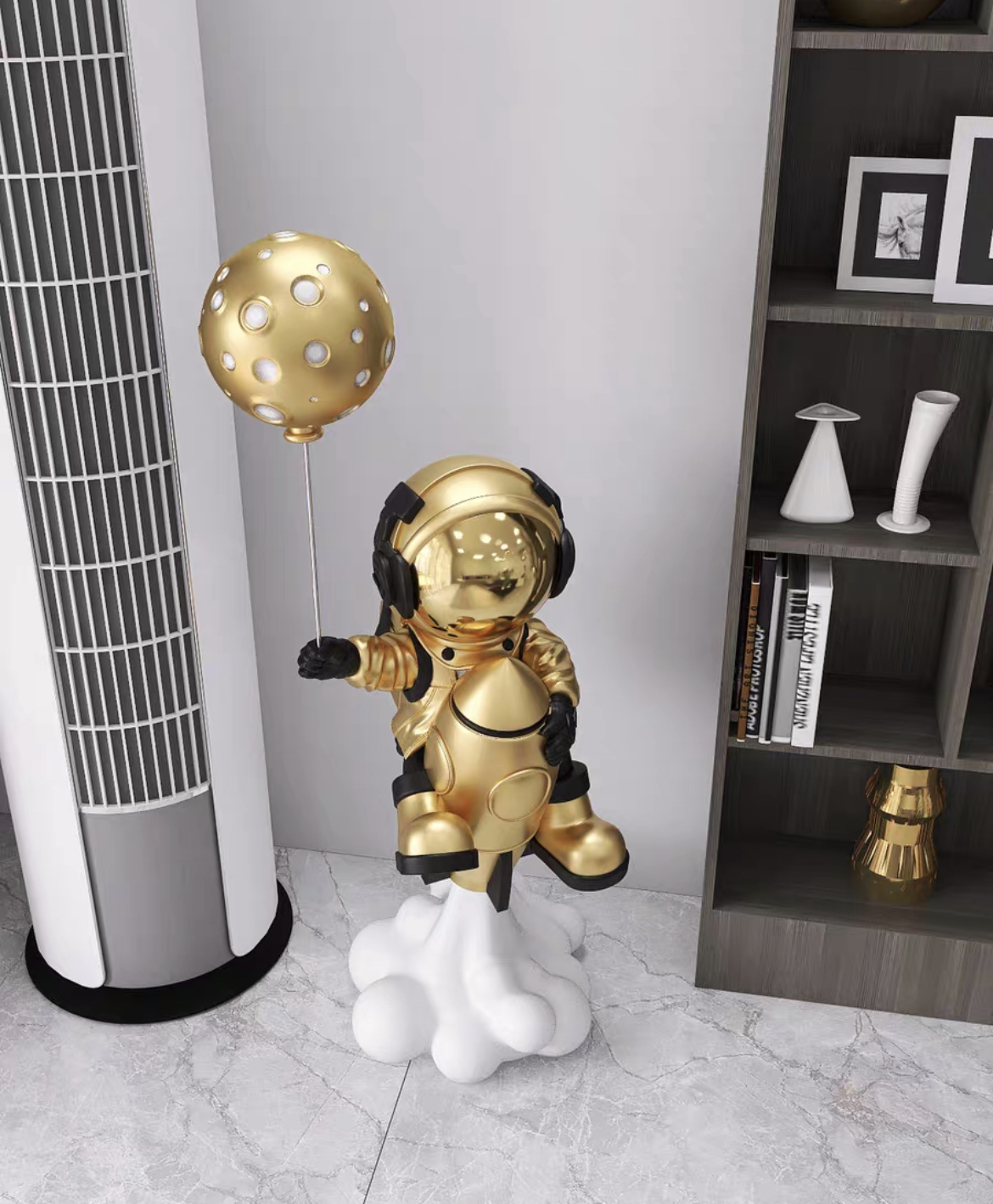 The Astronaut Holding a Balloon photo review