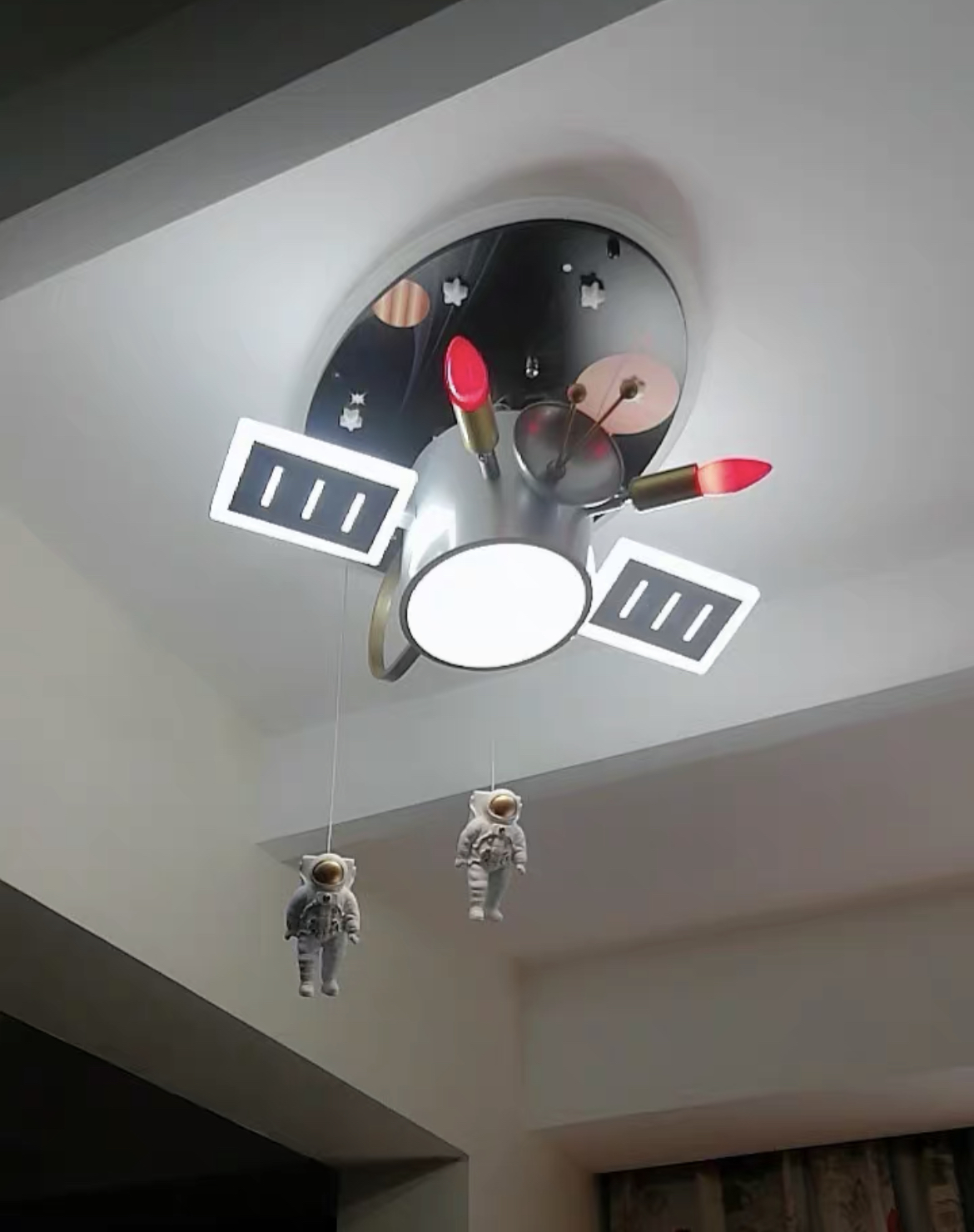 The Astronaut Light photo review