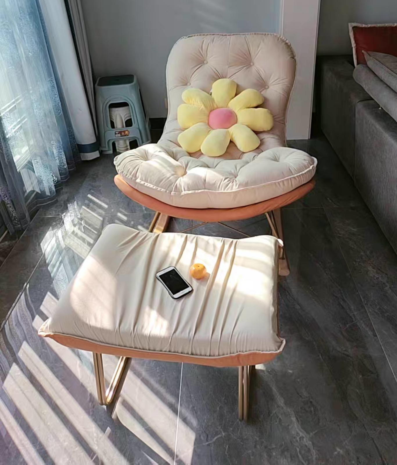 The Rocking Chair with the Foot Rest photo review