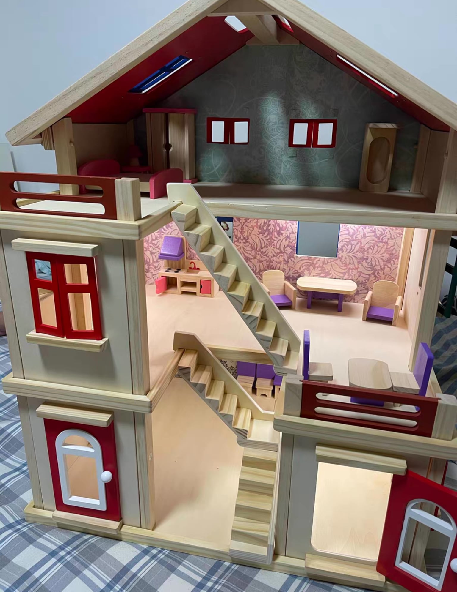 The Wooden Doll House photo review